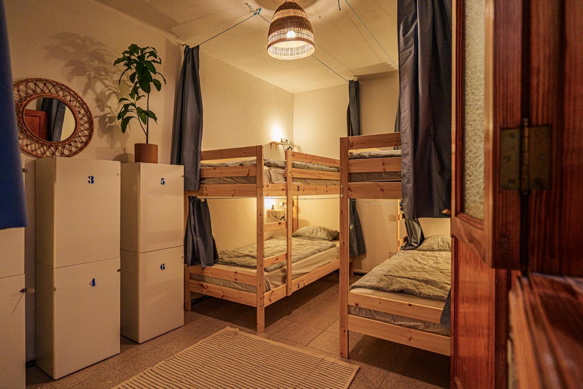 Dona Rose Surf Hostel Las Palmas de Gran Canaria Exterior photo
